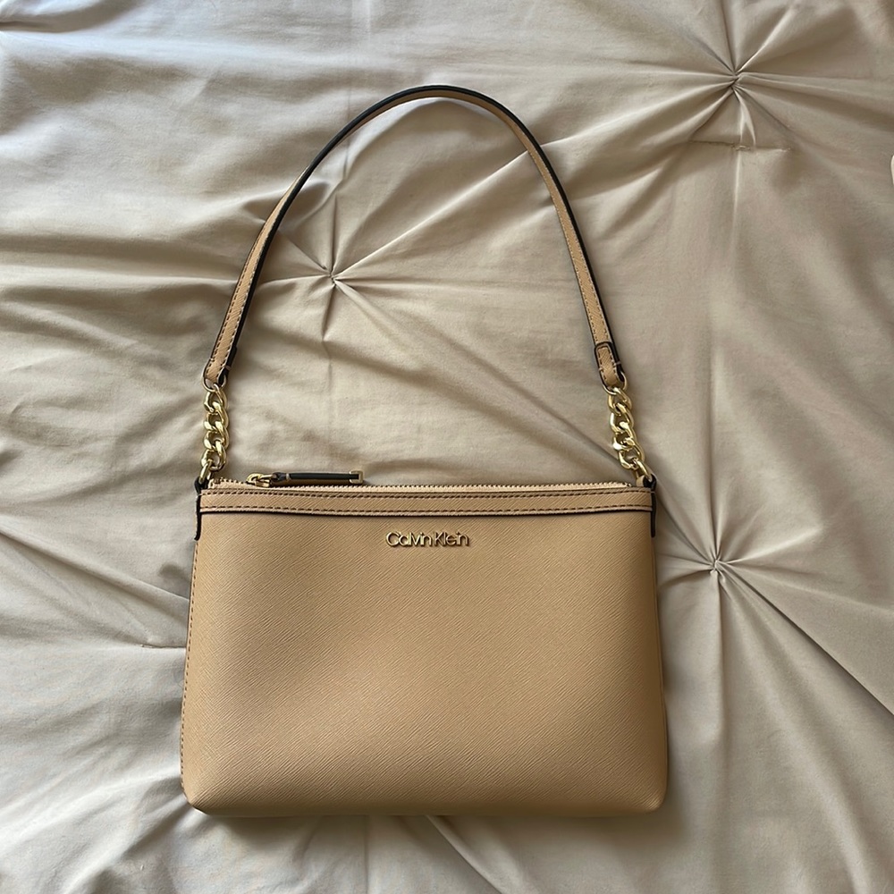 Light brown Calvin Klein chain shoulder bag